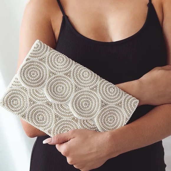 Lulus Handbags - NWOT Lulus My Magic Moment White Pearl Clutch